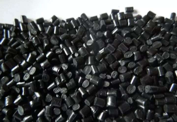 颜料之家分享介绍塑料再生料的鉴别方法:一看、二咬、三燃、四牵和鉴别再生塑料优劣的11种方法