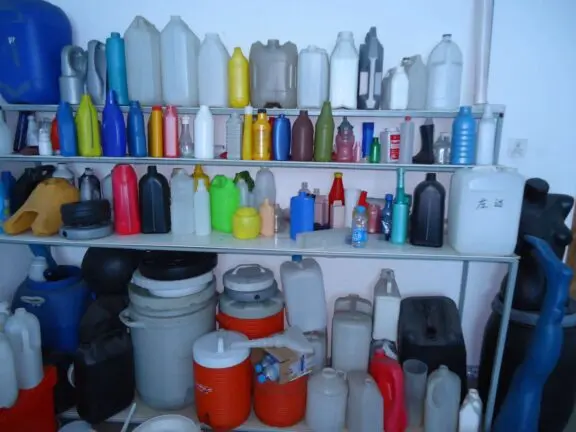 PET瓶吹塑设备及加工工艺和出现问题的解决办法