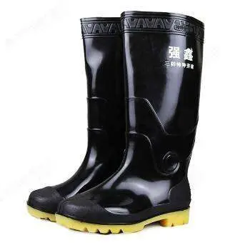 界首市光武镇：变“废塑料”为宝的女能人王芳