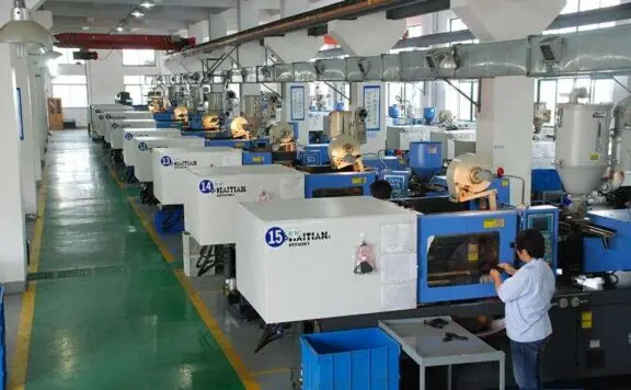 BWS注塑型伺服驱动器在注塑机中的应用