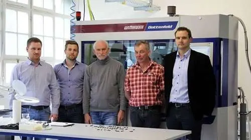 带有内螺纹的微型复杂注塑件 玩出了哪些高科技？