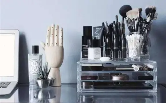 塑料制品中使用色母粒着色会产生褪色现象吗？